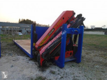 Equipamientos Palfinger grúa auxiliar usado
