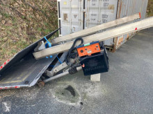 Equipamientos Dhollandia rampa elevadora trasera usado
