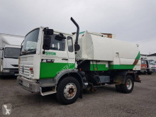Equipamientos Renault barredora usado