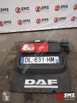 Cabine / carrosserie DAF Occ Spatbord links met achterlicht XF106