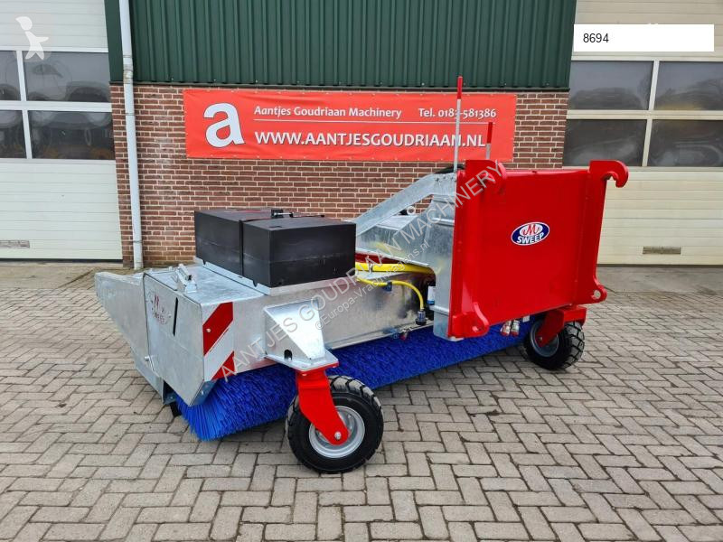 Uitrusting voor vrachtwagens Sweep veegmachine...