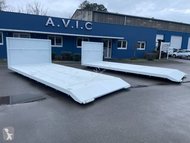nav small image