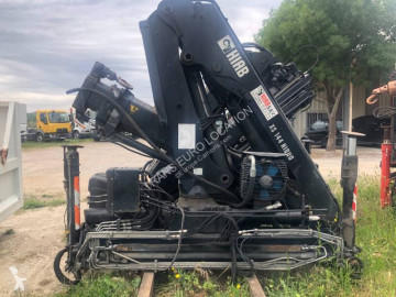 Grue auxiliaire Hiab