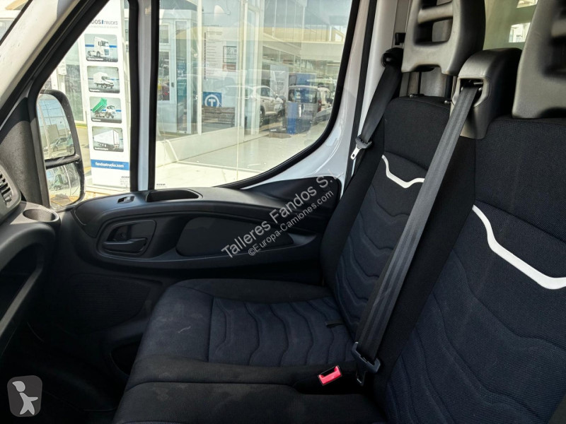 عربة نفعية Iveco  35C16 20m3