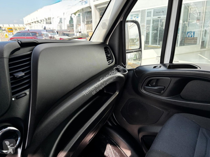 Furgoneta Iveco  35C16 20m3
