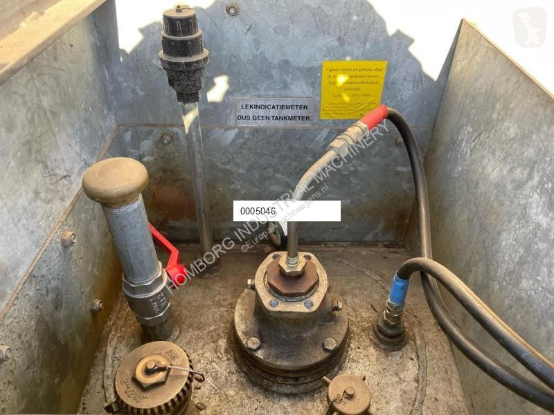 Attrezzature automezzi pesanti  Dieseltank...