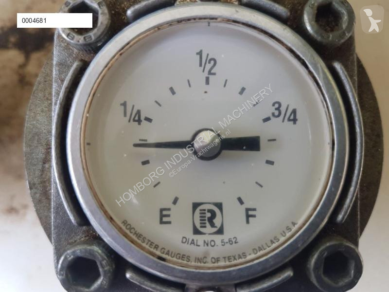 Uitrusting voor vrachtwagens  Dieseltank...