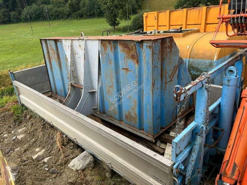 Equipamentos pesados   AVEC GRUE JOH. TIRRE...