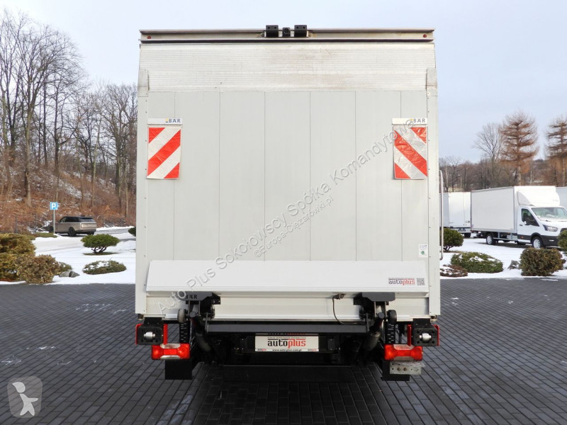 Samochód dostawczy Iveco 72C18 DAILY