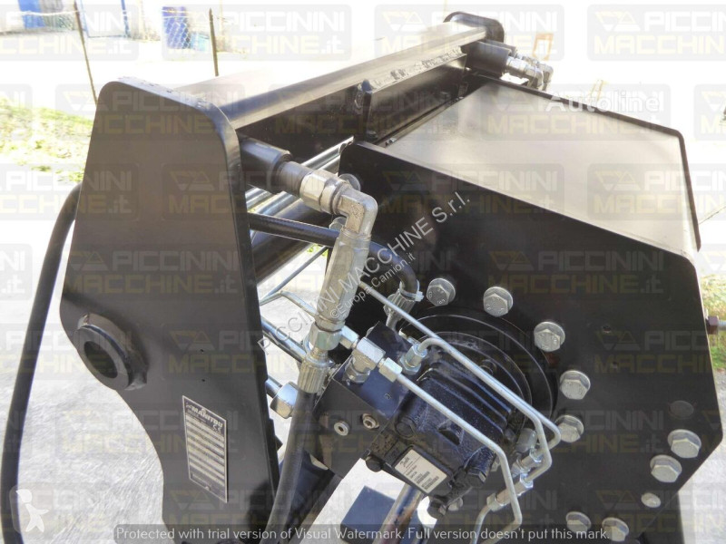 تجهيزات الآليات الثقيلة Manitou