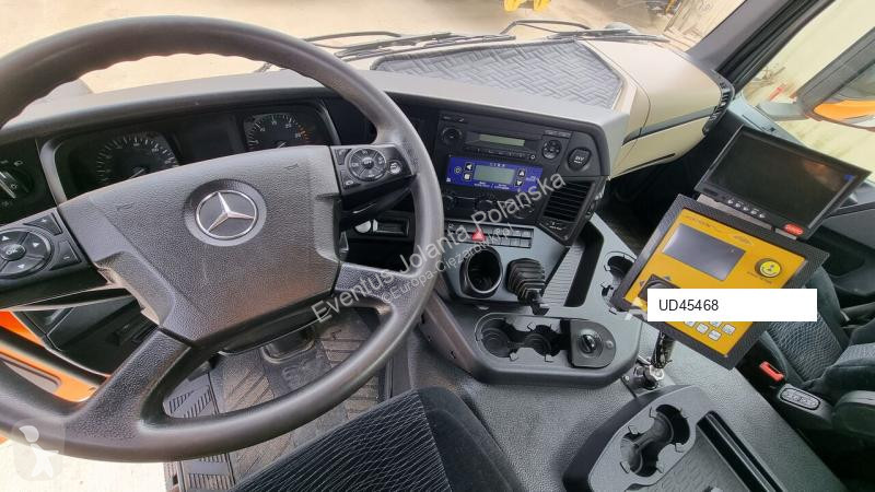 Пътнопочистваща техника Mercedes WZCMHJ46