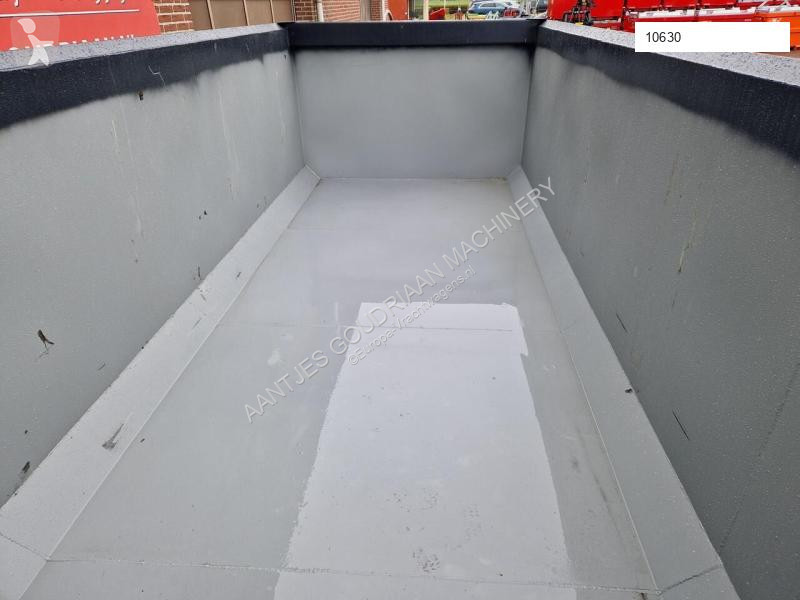 Uitrusting voor vrachtwagens  Haakarm container