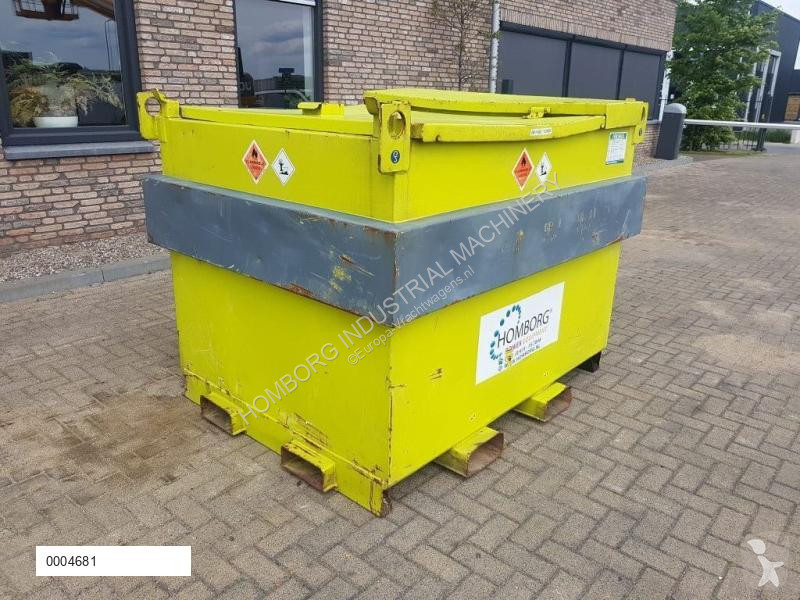 Uitrusting voor vrachtwagens  Dieseltank...