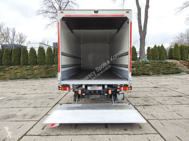 Attrezzature automezzi pesanti MAN 12.220