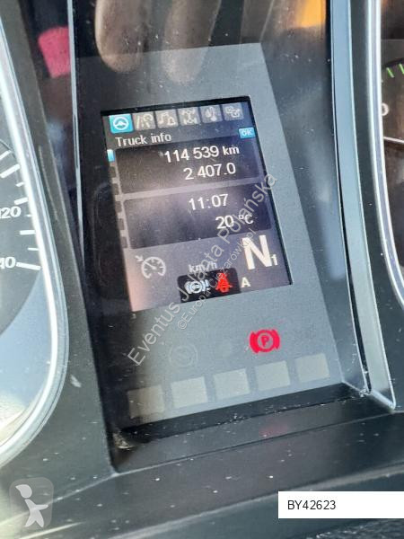 آلة لصيانة الطرق Mercedes 1824 4x4...