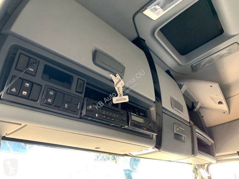 Attrezzature automezzi pesanti Renault T 380...