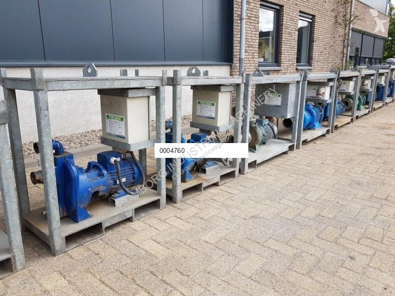 Uitrusting voor vrachtwagens  Waterpomp...