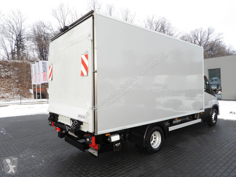 Samochód dostawczy Iveco 72C18 DAILY