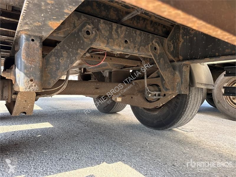 Félpótkocsi Kögel SPKH18 P90/1110 T/A Van Trailer