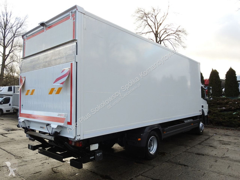 Оборудване за камиони Mercedes 12.24 ATEGO