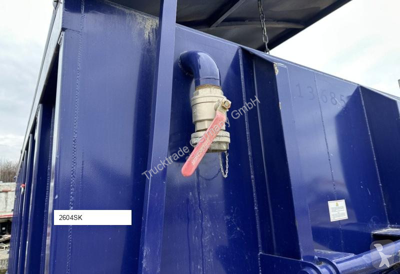 Echipamente pentru camioane  UT Schlammmulde...