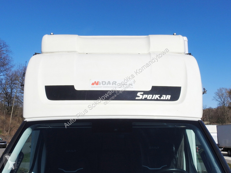 Véhicule utilitaire Iveco 70C18 DAILY