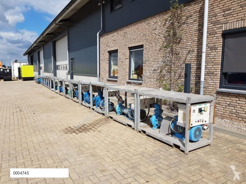 Uitrusting voor vrachtwagens  Waterpomp...