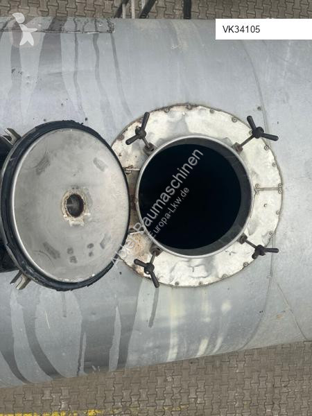 Equipamentos pesados  Lebensmitteltank isoliert...