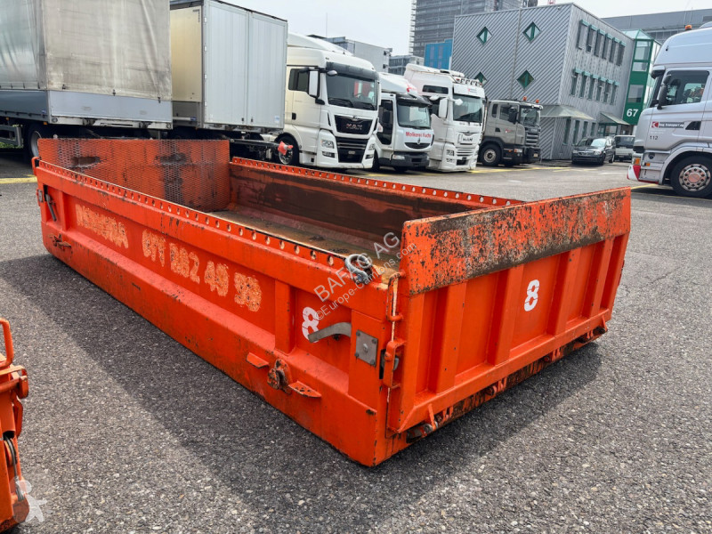 Uitrusting voor vrachtwagens  ut absetzmulde