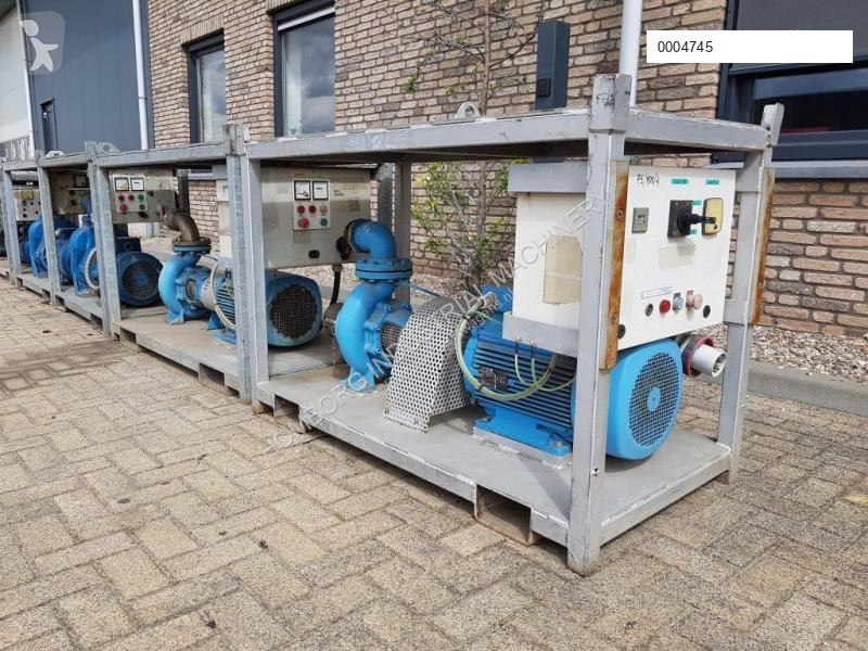 Uitrusting voor vrachtwagens  Waterpomp...