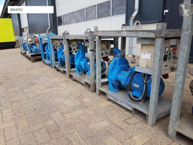Uitrusting voor vrachtwagens  Waterpomp...