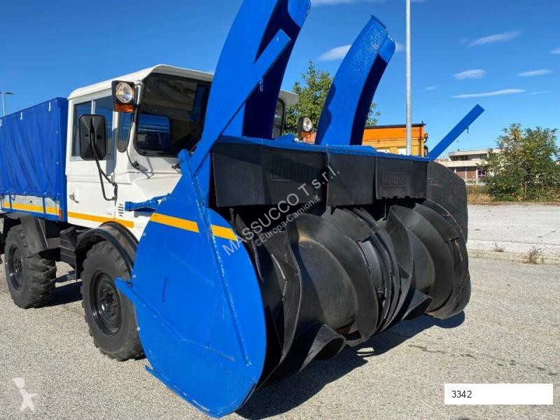 Attrezzature automezzi pesanti Mercedes UNIMOG