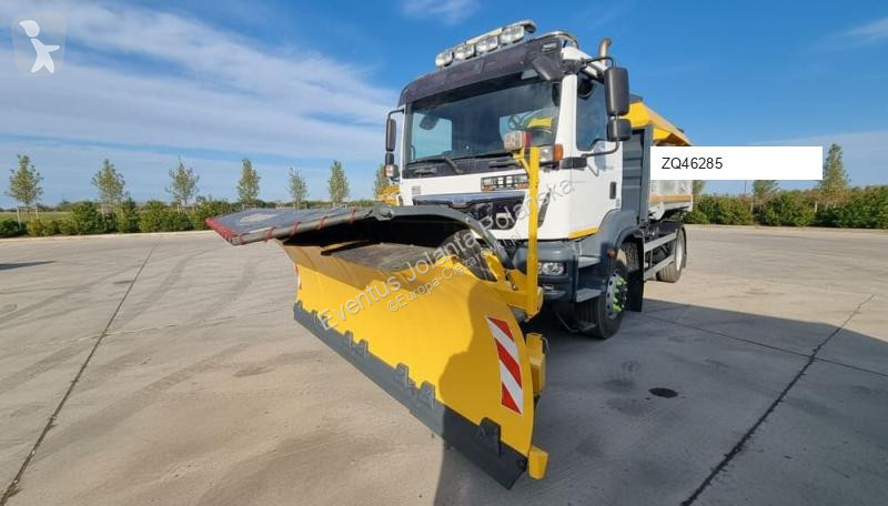 Veicolo per la pulizia delle strade MAN TGM 18.290