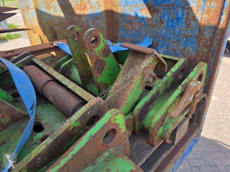 Low loader body 2-Axle Low Loader Chassis – Air...