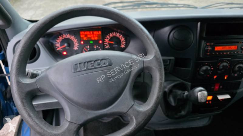 عربة نفعية Iveco