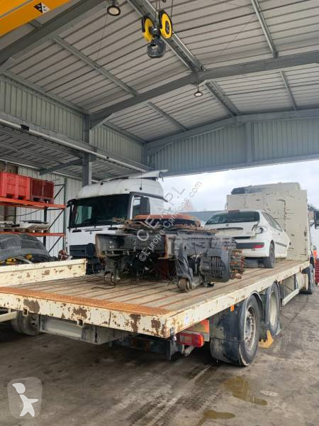 Uitrusting voor vrachtwagens Volvo Plateau...