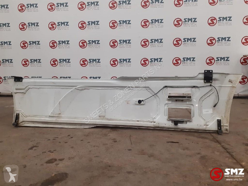 Uitrusting voor vrachtwagens DAF Occ side skirt...