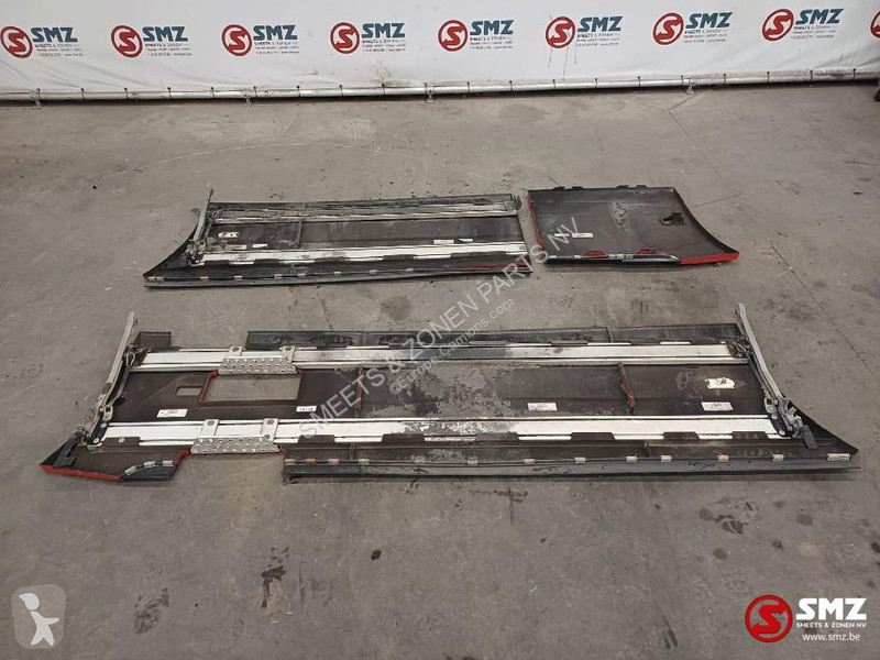 Vybavení pro nákladní vozy Volvo Occ side skirt...