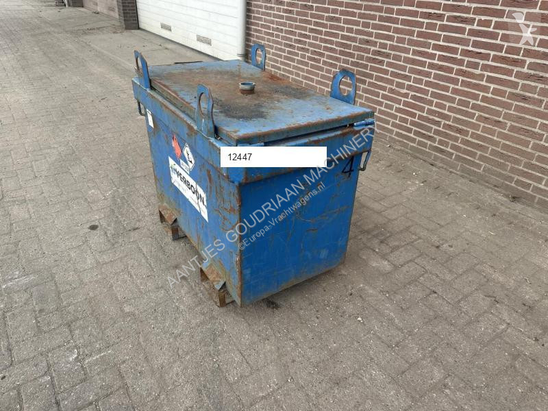 Uitrusting voor vrachtwagens  IBC tank 300...