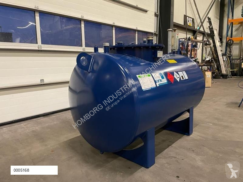 Uitrusting voor vrachtwagens  Jacobi Dieseltank...