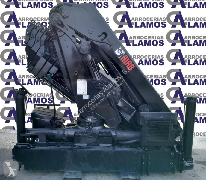 Attrezzature automezzi pesanti Hiab    GRUA...