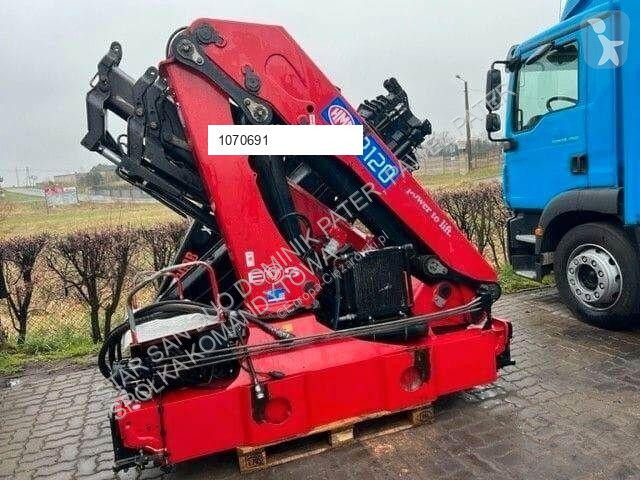 Uitrusting voor vrachtwagens HMF 2120 K4 2014...