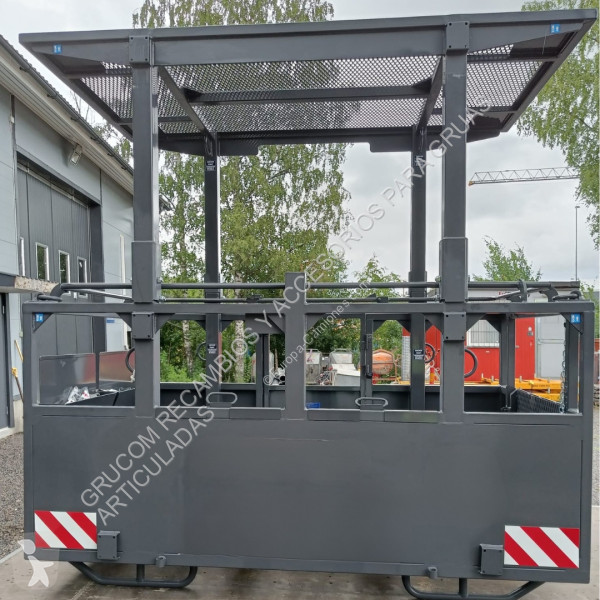 PL-utrustningar Cesta portaoperarios de hierro...