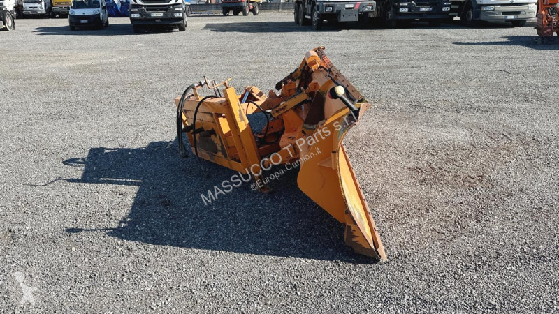 Attrezzature automezzi pesanti  AN2VK