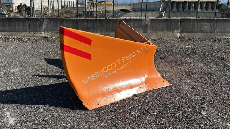 Attrezzature automezzi pesanti