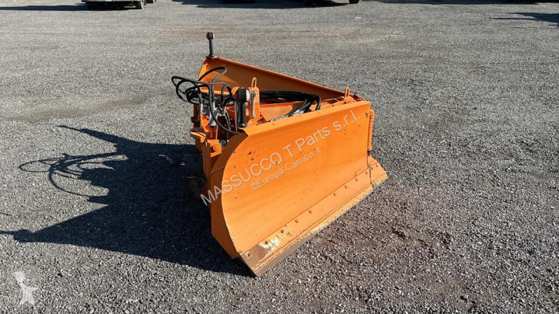 Attrezzature automezzi pesanti  CPM