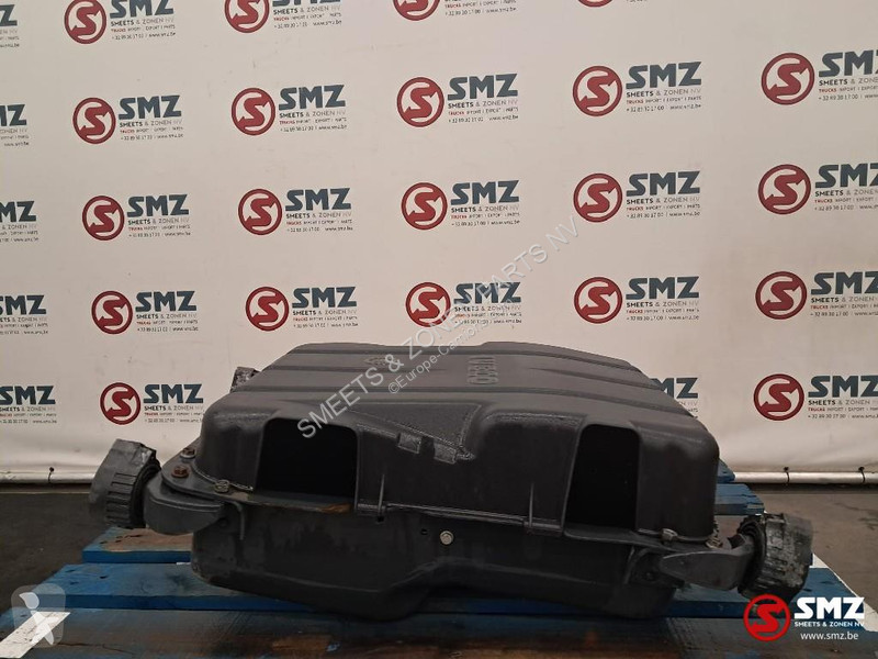 تجهيزات الآليات الثقيلة Iveco Occ batterijbak...