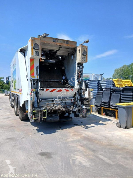 Komunálne vozidlo Renault PREMIUM