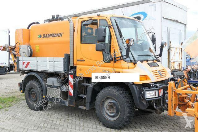 تجهيزات الآليات الثقيلة  Unimog 405/10....