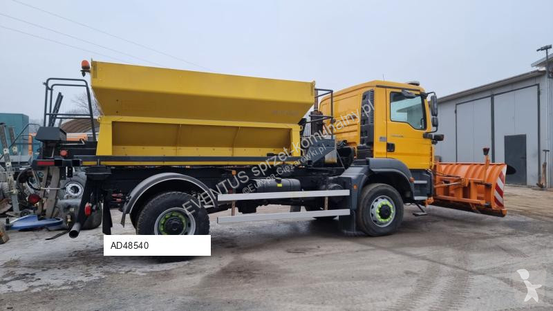 آلة لصيانة الطرق MAN Stratos B60-36